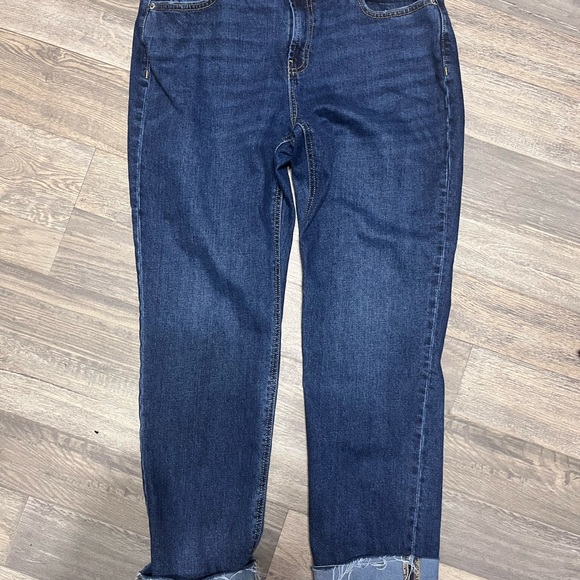 Jeans - Picture 3 of 3